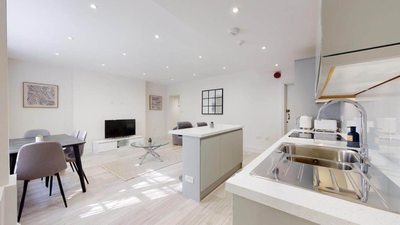 Chic Apartment By Hyde Park London Exteriör bild