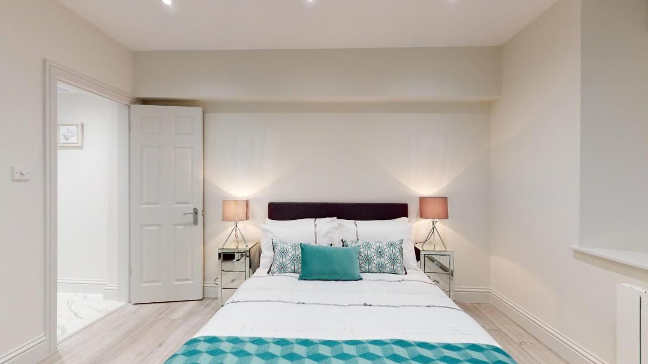 Chic Apartment By Hyde Park London Exteriör bild